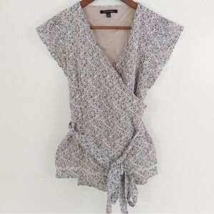 Banana Republic Short Sleeve Wrap Top Size Small